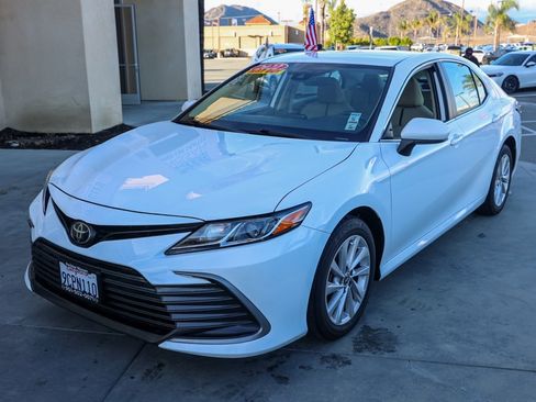 Used 2022 Toyota Camry LE image 8