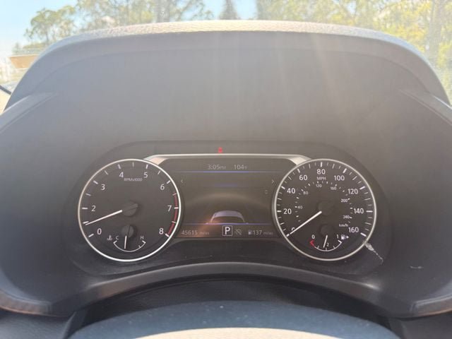 Used 2025 Nissan Sentra SV FWD image 3