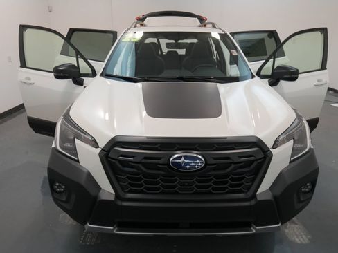 Used 2025 Subaru Forester Wilderness image 39