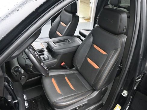 Used 2022 GMC Sierra 1500 AT4 w/ Technology Package image 11