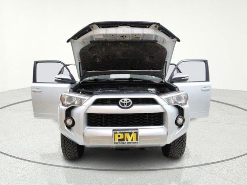 Used 2019 Toyota 4Runner TRD Off-Road Premium AWD/4WD image 12