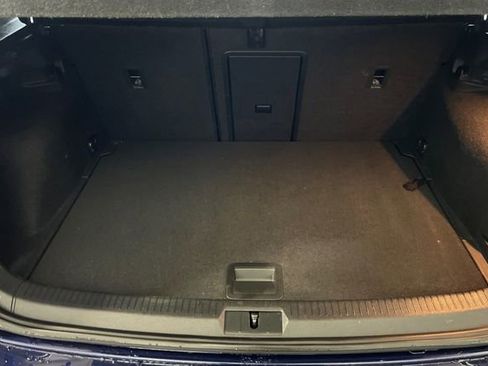 Used 2019 Volkswagen e-Golf SE w/ Driver Assistance Package image 17