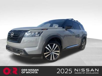 Used 2023 Nissan Pathfinder Platinum