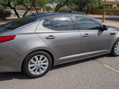Used 2015 Kia Optima EX w/ EX Premium Package image 9