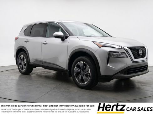 Used 2025 Nissan Rogue SV FWD image 1