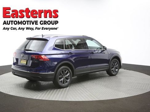 Used 2022 Volkswagen Tiguan SE image 39