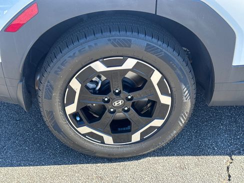 Used 2025 Hyundai Santa Fe SEL image 17