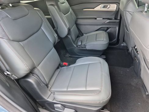 New 2026 Ford Explorer Active w/ Active Comfort Package AWD/4WD image 19