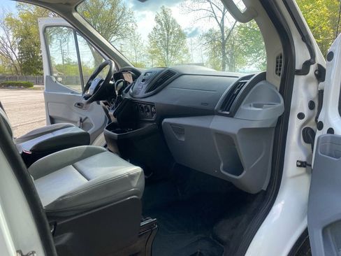 Used 2015 Ford Transit 250 148 High Roof RWD image 18