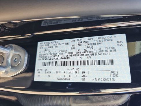 Used 2025 Ford Escape ST-Line image 42