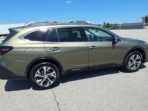 Used 2020 Subaru Outback Touring XT AWD/4WD image 8