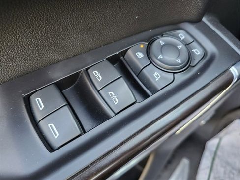 Used 2019 GMC Sierra 1500 SLT w/ SLT Premium Plus Package image 32