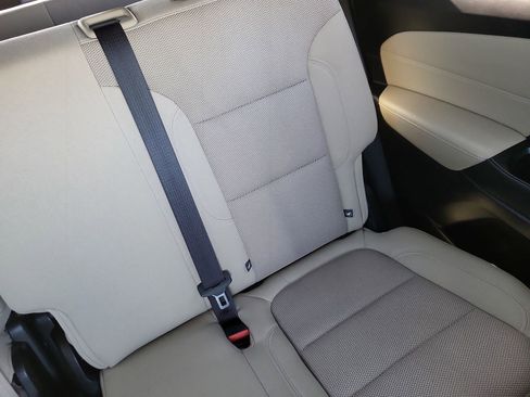 Used 2023 Chevrolet Traverse LS image 14