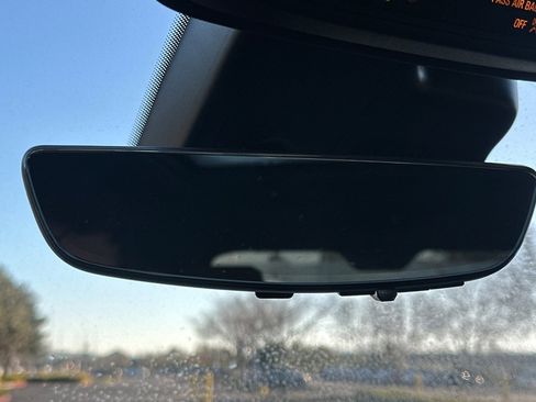 Used 2021 Cadillac XT4 Sport image 25