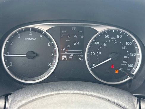 New 2025 Nissan Kicks Play S image 30