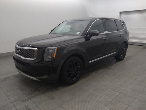 Used 2020 Kia Telluride LX AWD/4WD image 2