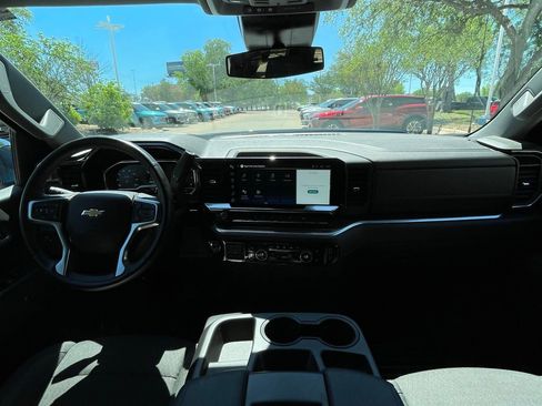 Used 2025 Chevrolet Silverado 1500 LT image 10