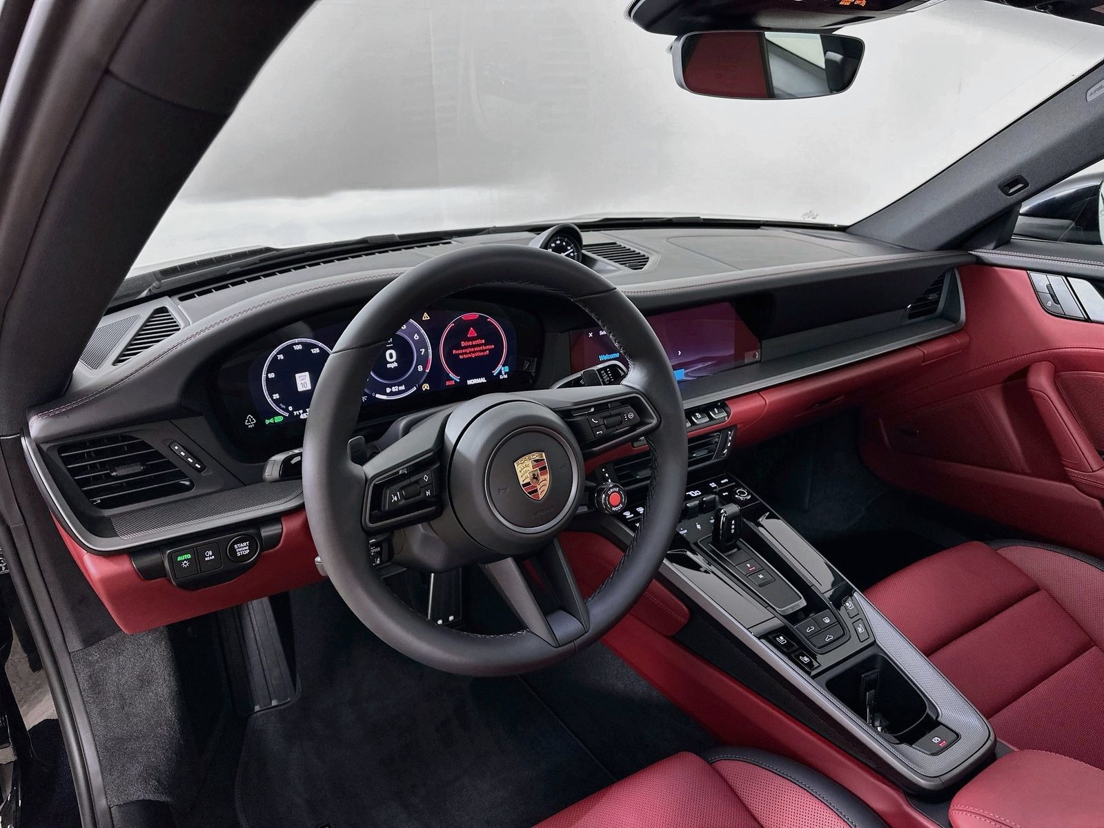 Used 2026 Porsche 911 Carrera RWD image 32