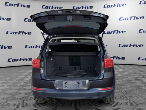 Used 2016 Volkswagen Tiguan S image 11