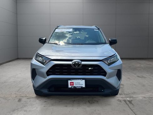 Used 2021 Toyota RAV4 LE AWD/4WD image 8