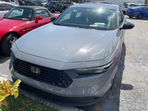 Used 2023 Honda Accord Sport image 7