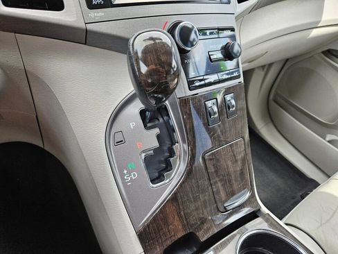 Used 2013 Toyota Venza XLE w/ Tow Prep Pkg AWD/4WD image 23