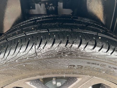 Used 2025 Jeep Compass Limited w/ High Altitude Package image 42