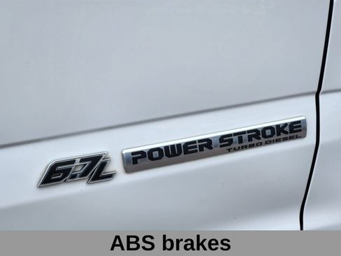 Used 2022 Ford F350 Lariat w/ Lariat Ultimate Package AWD/4WD image 16