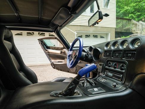 Used 1996 Dodge Viper RT/10 RWD image 43