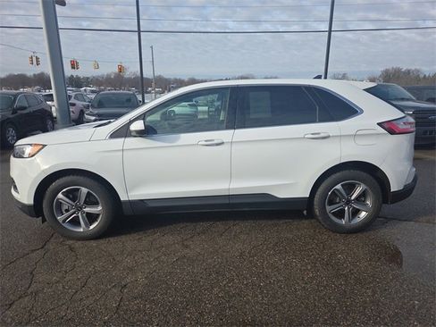 Certified 2024 Ford Edge SEL w/ Convenience Package image 30