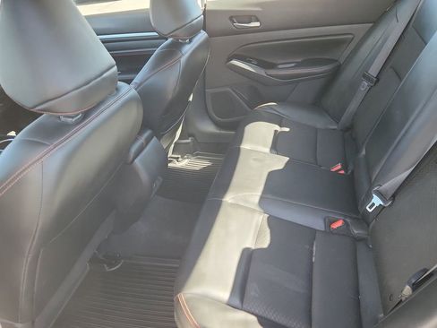 Used 2023 Nissan Altima 2.5 SR image 10