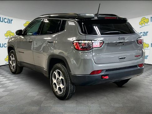 Used 2022 Jeep Compass Trailhawk image 4