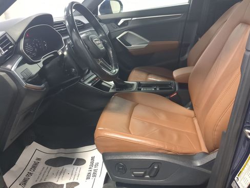 Used 2022 Audi Q3 2.0T Premium w/ Convenience Package image 17