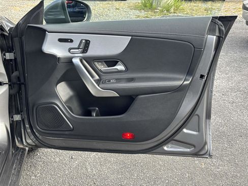 Used 2020 Mercedes-Benz CLA 250 4MATIC image 13