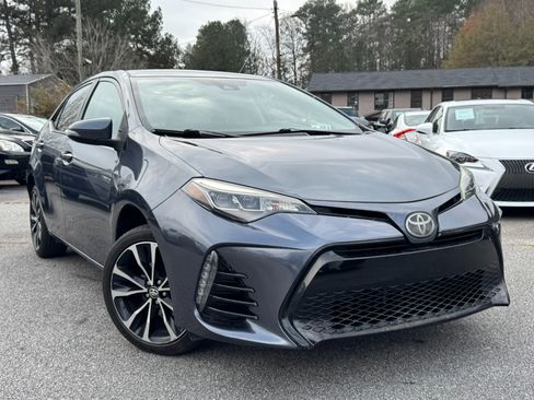 Used 2018 Toyota Corolla SE image 1