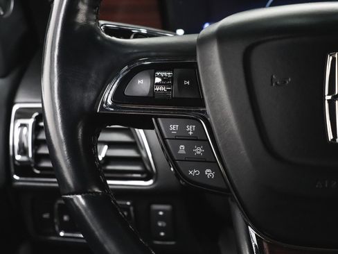 Used 2023 Lincoln Navigator L Reserve image 32