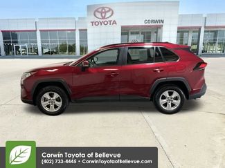 Used 2021 Toyota RAV4 XLE video 2