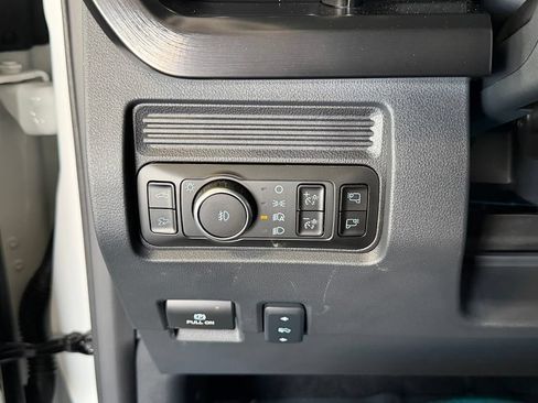 Used 2026 Ford F350 Lariat w/ Lariat Premium Package AWD/4WD image 25