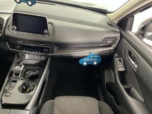 Used 2025 Nissan Rogue SV FWD image 20