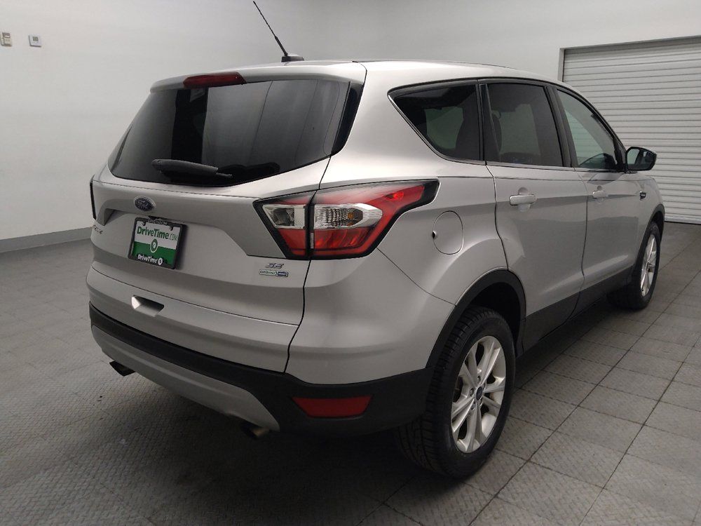 Used 2017 Ford Escape SE AWD/4WD image 9