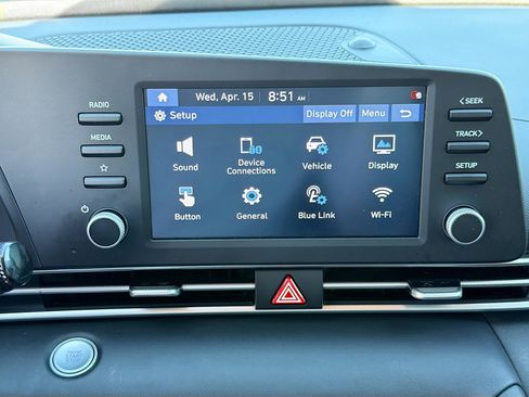 Used 2022 Hyundai Elantra SEL FWD image 28