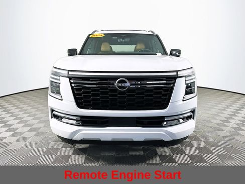 Certified 2025 Nissan Armada Platinum Reserve image 5