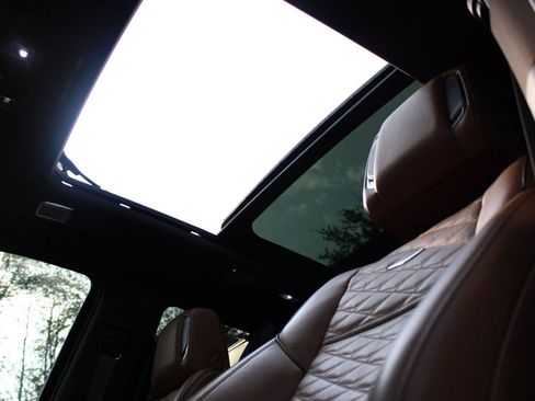 Used 2021 Cadillac Escalade Sport w/ Driver Assist Tech Package image 19