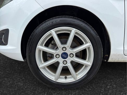 Used 2018 Ford Fiesta SE w/ Equipment Group 201A FWD image 12