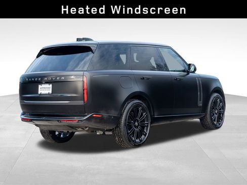 Used 2025 Land Rover Range Rover Autobiography image 4