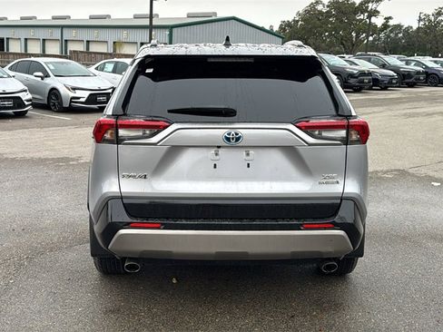 Used 2022 Toyota RAV4 XSE image 4