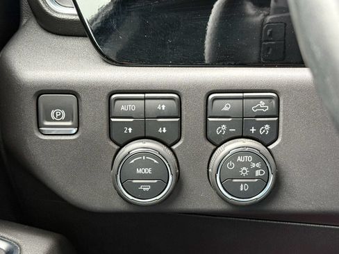 Certified 2024 Chevrolet Silverado 1500 LT Trail Boss w/ Convenience Package II AWD/4WD image 29
