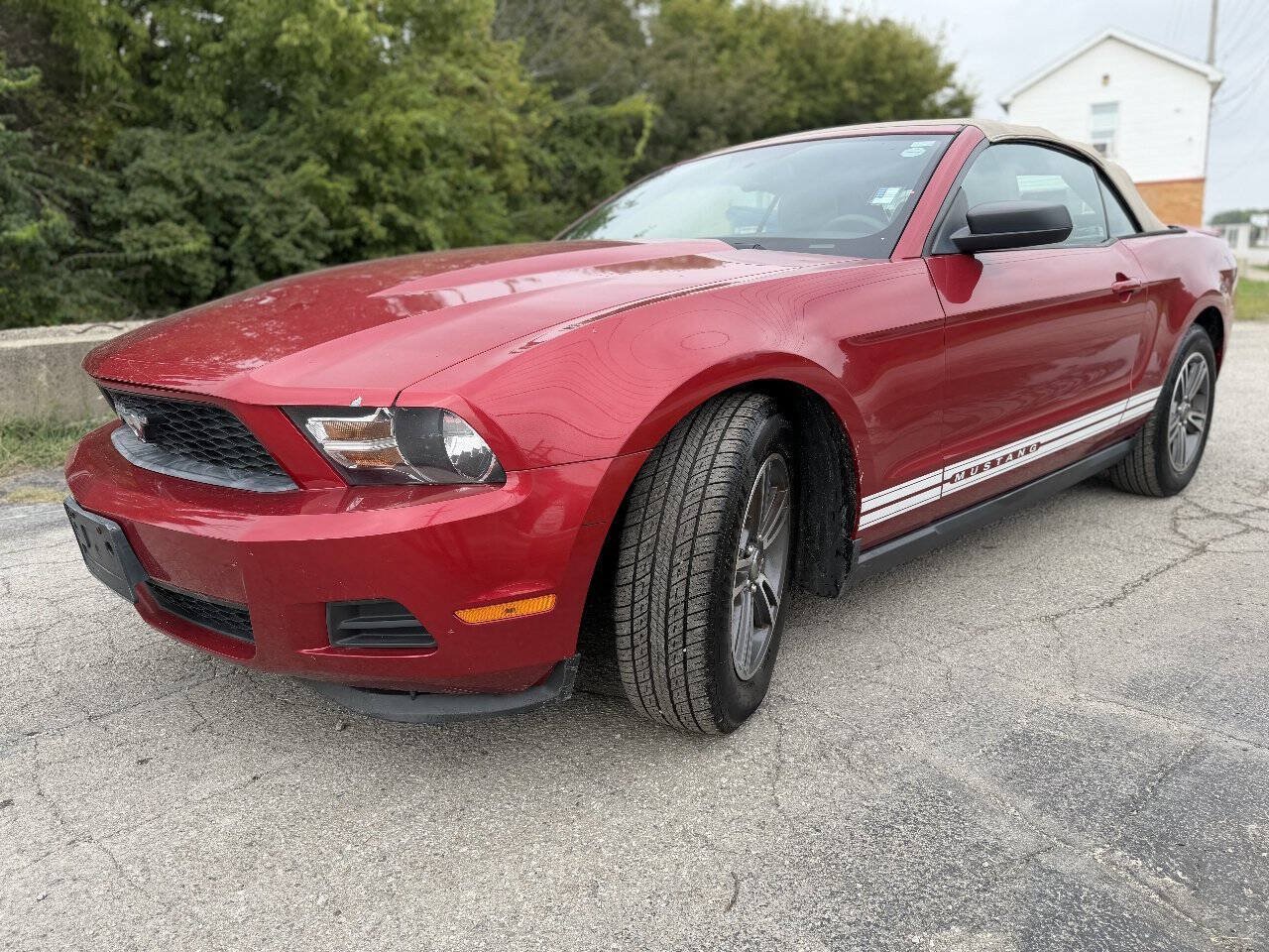 Used 2012 Ford Mustang Premium RWD image 7