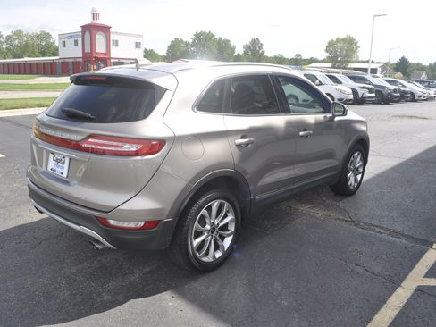 Used 2019 Lincoln MKC Select w/ Select Plus Package AWD/4WD image 7