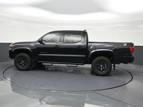 Used 2023 Toyota Tacoma SR5 w/ Technology Package RWD image 2